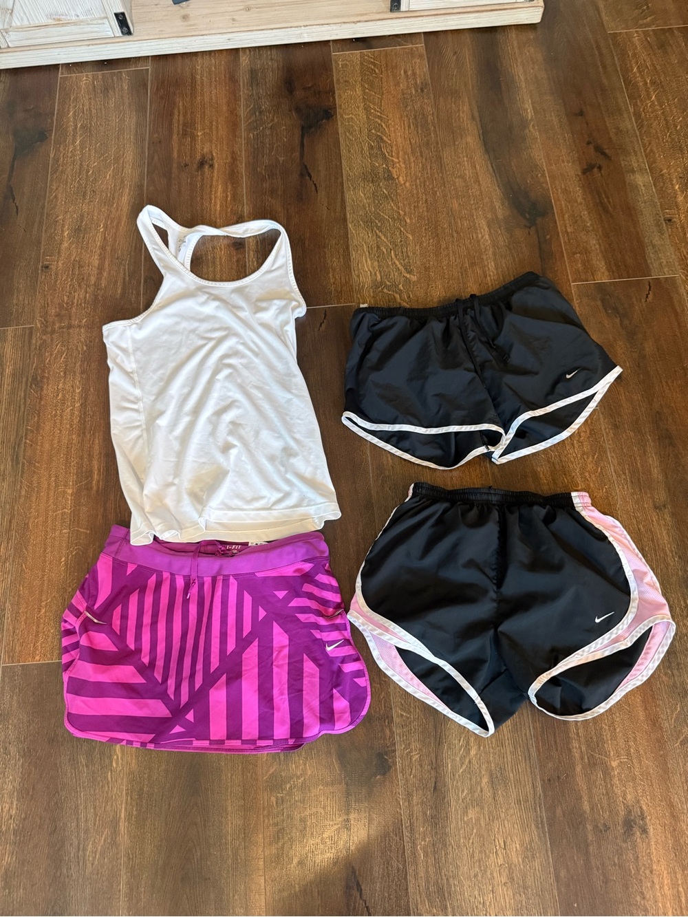 Women’s Nike Athletic size S
